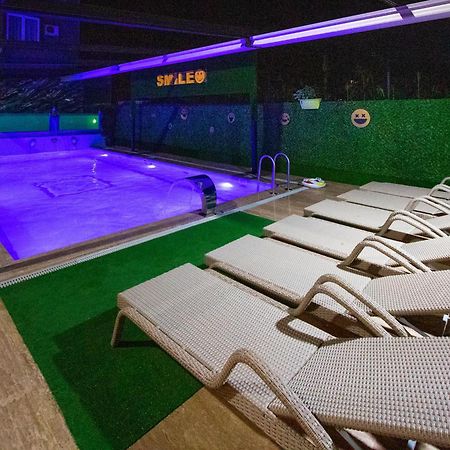 Hotel Smile Kobuleti Εξωτερικό φωτογραφία