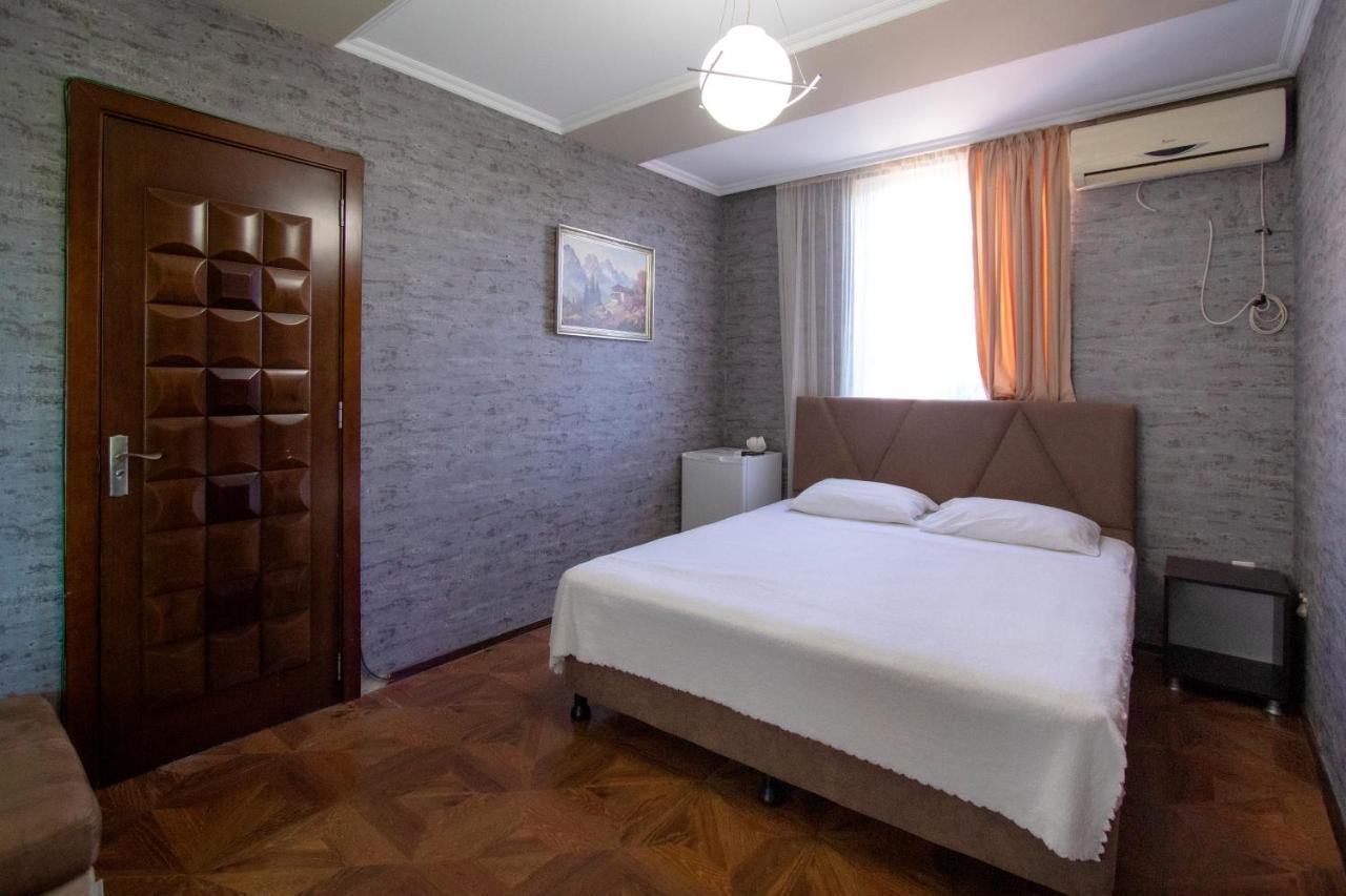 Hotel Smile Kobuleti Εξωτερικό φωτογραφία