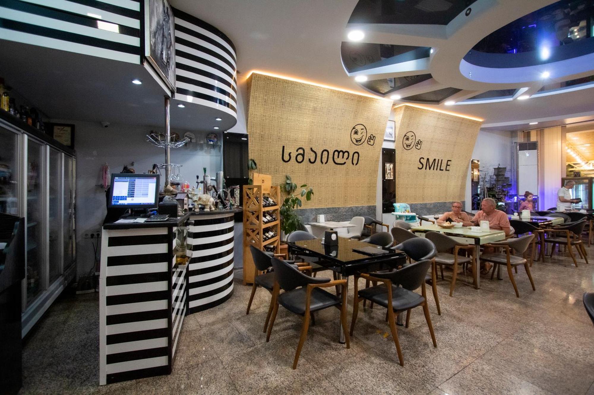 Hotel Smile Kobuleti Εξωτερικό φωτογραφία