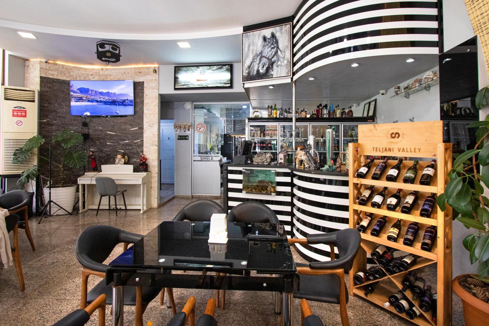 Hotel Smile Kobuleti Εξωτερικό φωτογραφία