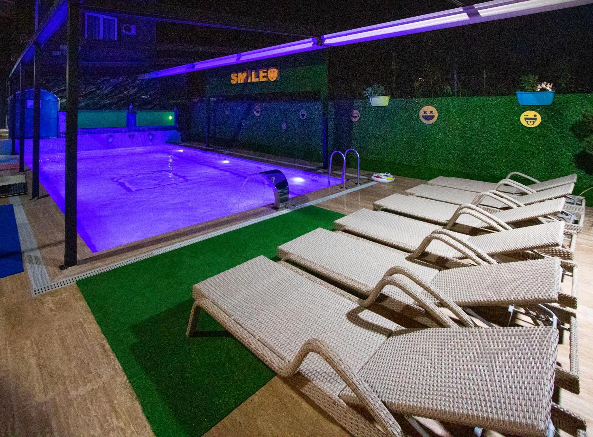 Hotel Smile Kobuleti Εξωτερικό φωτογραφία
