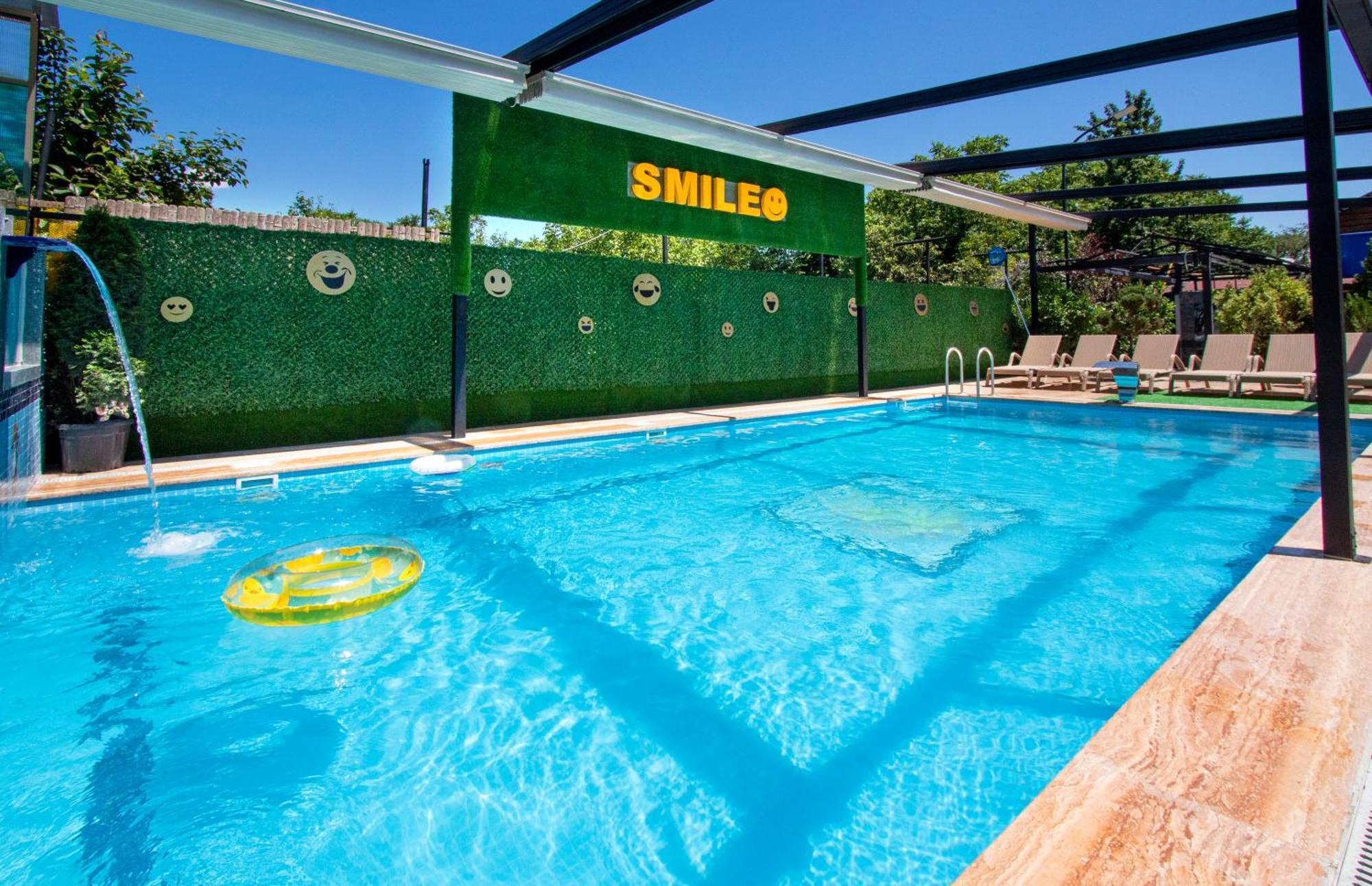 Hotel Smile Kobuleti Εξωτερικό φωτογραφία