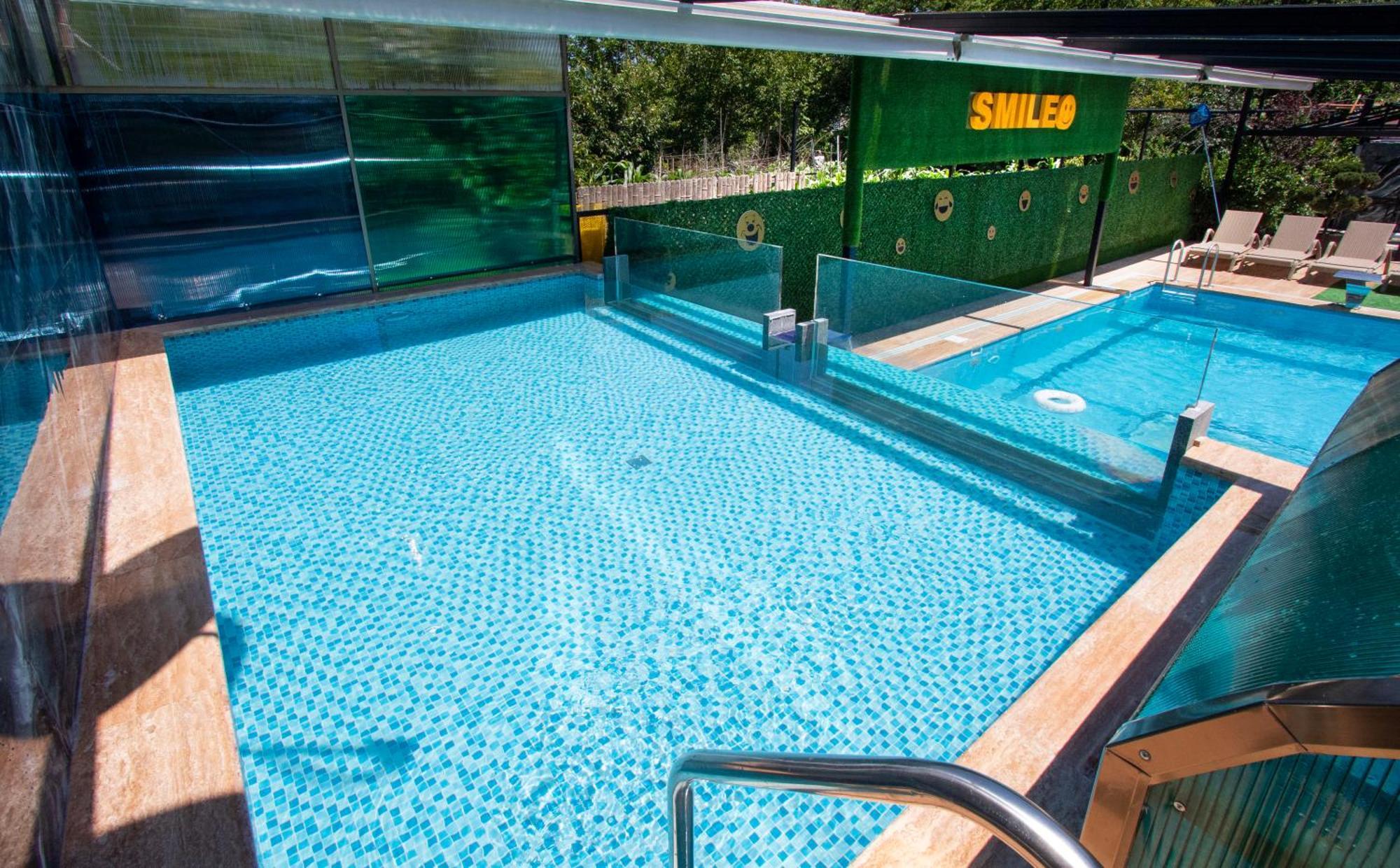 Hotel Smile Kobuleti Εξωτερικό φωτογραφία