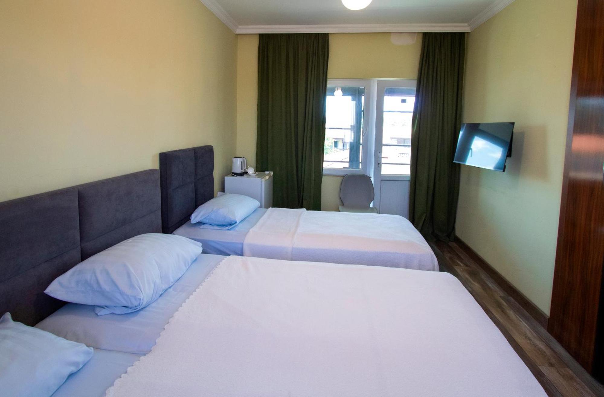Hotel Smile Kobuleti Εξωτερικό φωτογραφία