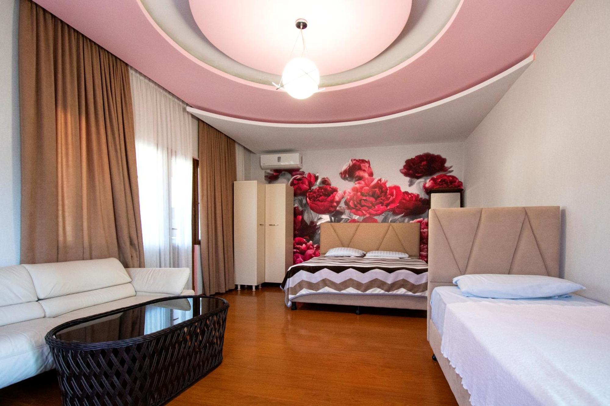 Hotel Smile Kobuleti Εξωτερικό φωτογραφία